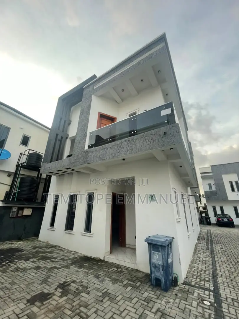 Furnished 4bdrm Duplex in Lekki for sale in Lekki
