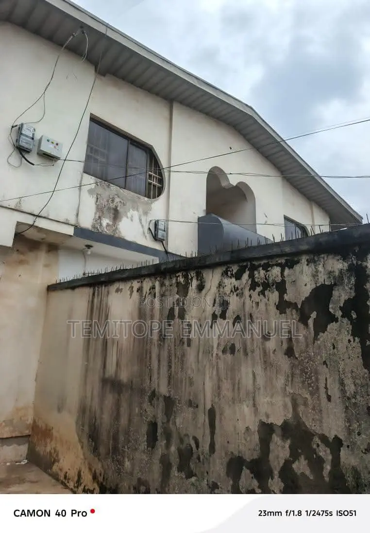 20bdrm Block of Flats in Abaranje Ikotun for sale in Ikotun/Igando