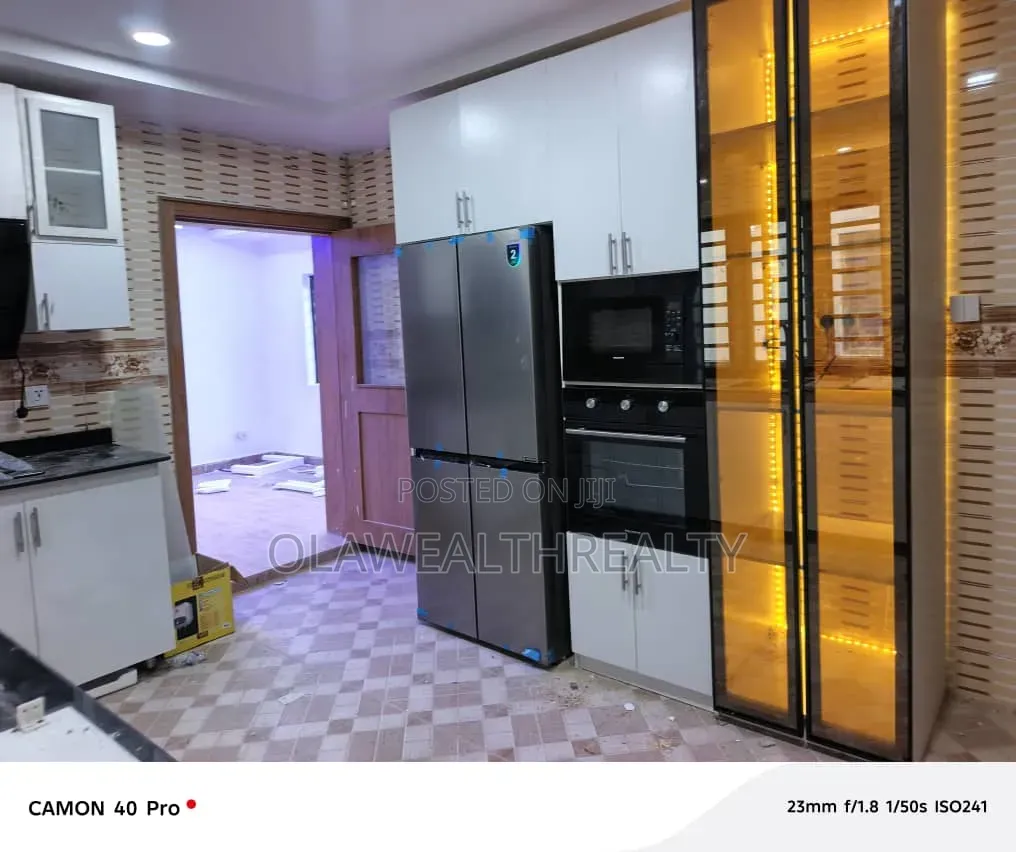 4bdrm Duplex in Okebadan Estate, Akobo for rent in Akobo