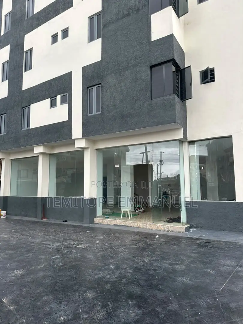 Furnished 3bdrm Apartment in Ikeja for sale in Ikeja