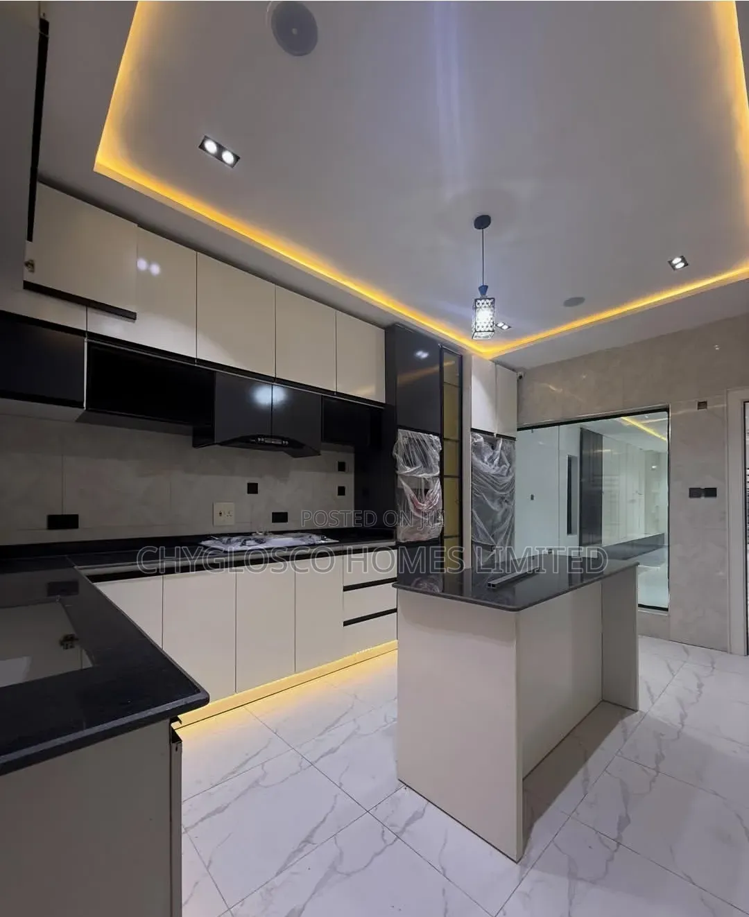 4bdrm Duplex in New Layout for sale in New Layout