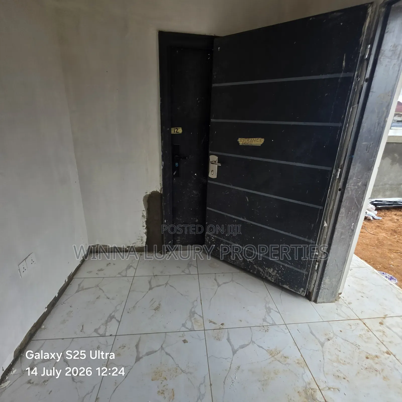 5bdrm Duplex in Around Jedo Axis, Lugbe District for sale in Lugbe District