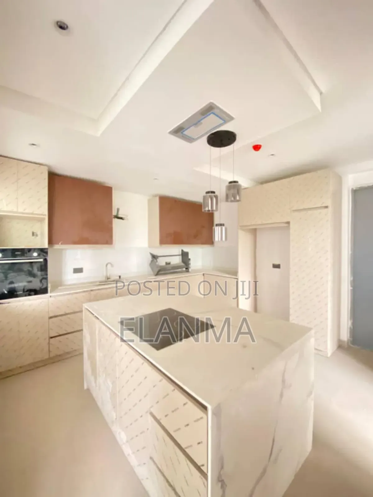 3bdrm Apartment in Old Ikoyi for sale in Old Ikoyi