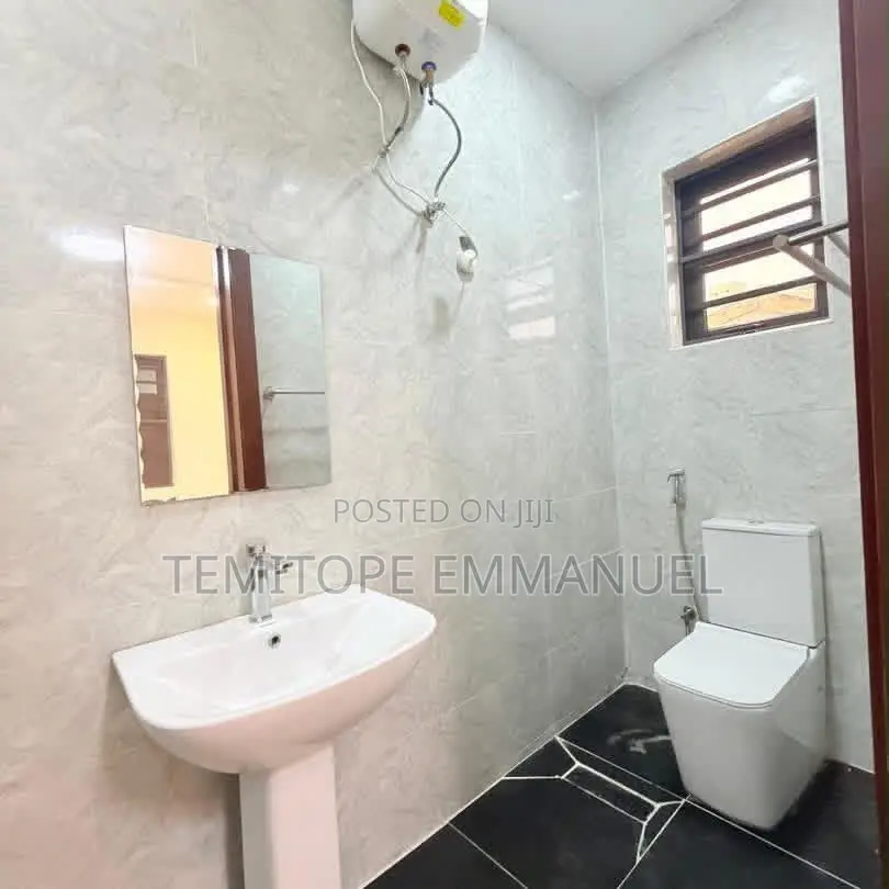 Furnished 4bdrm Duplex in Oregun for sale in Oregun