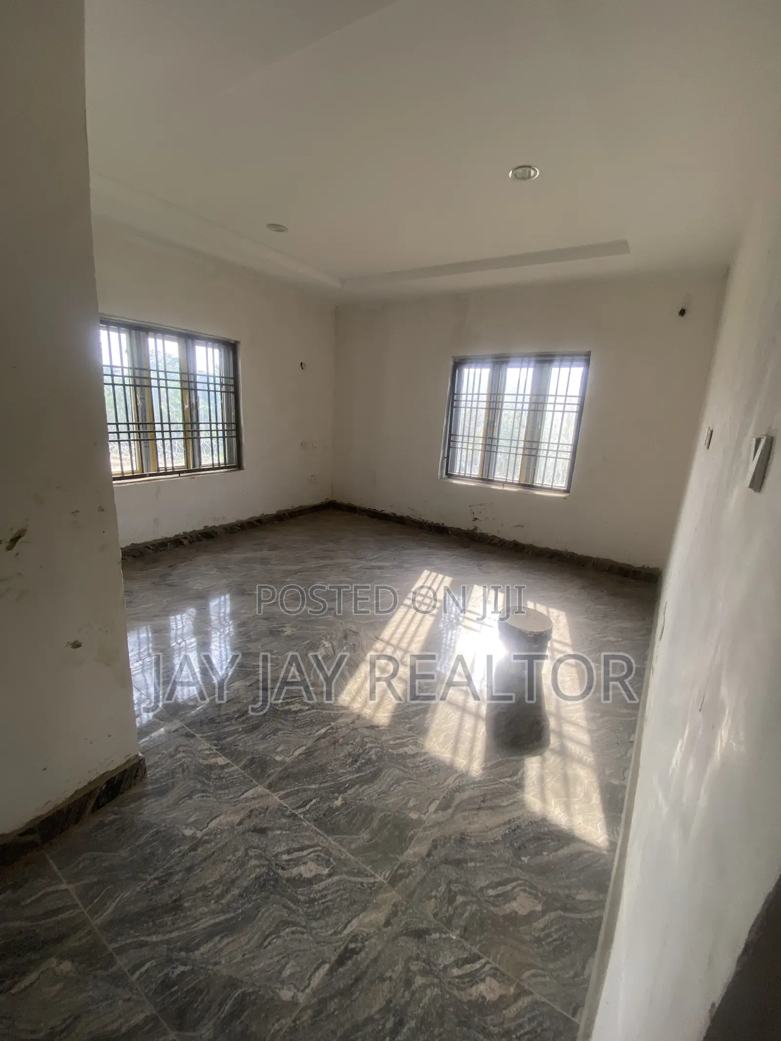 3bdrm Block of Flats in Karua, Kaura for rent in Kaura
