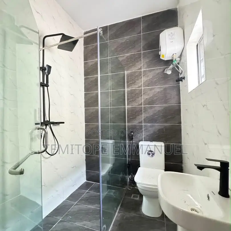 Furnished 3bdrm Apartment in Gbagada for sale in Gbagada