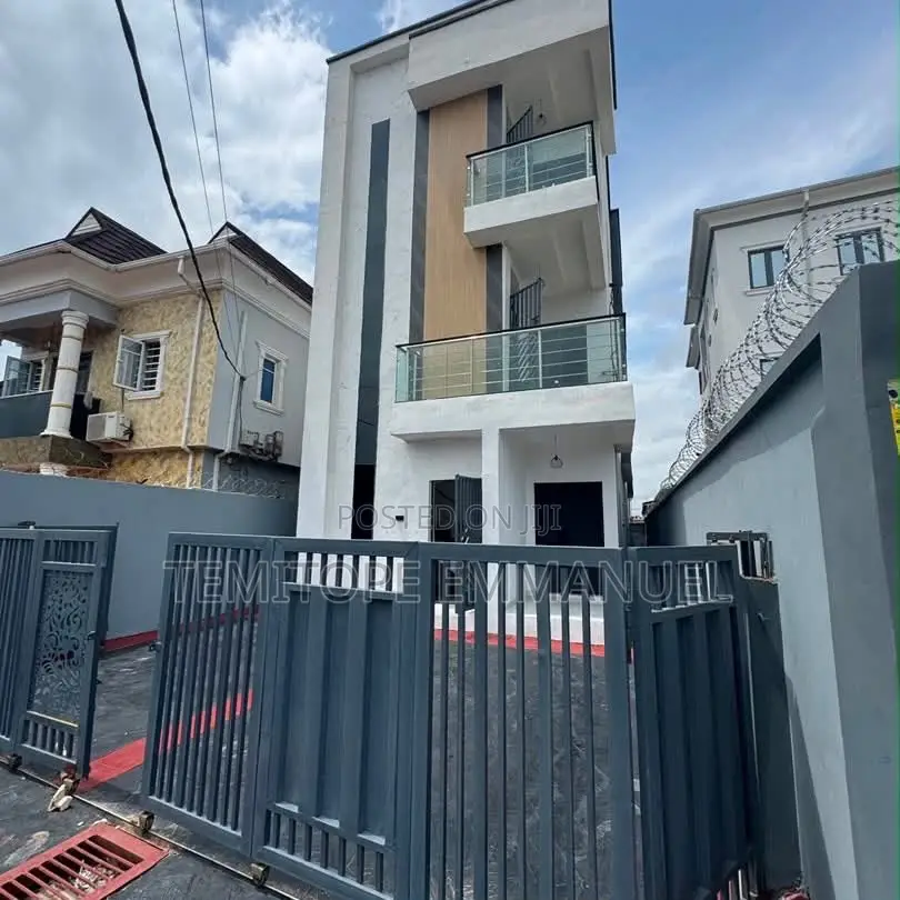 Furnished 3bdrm Apartment in Gbagada for sale in Gbagada