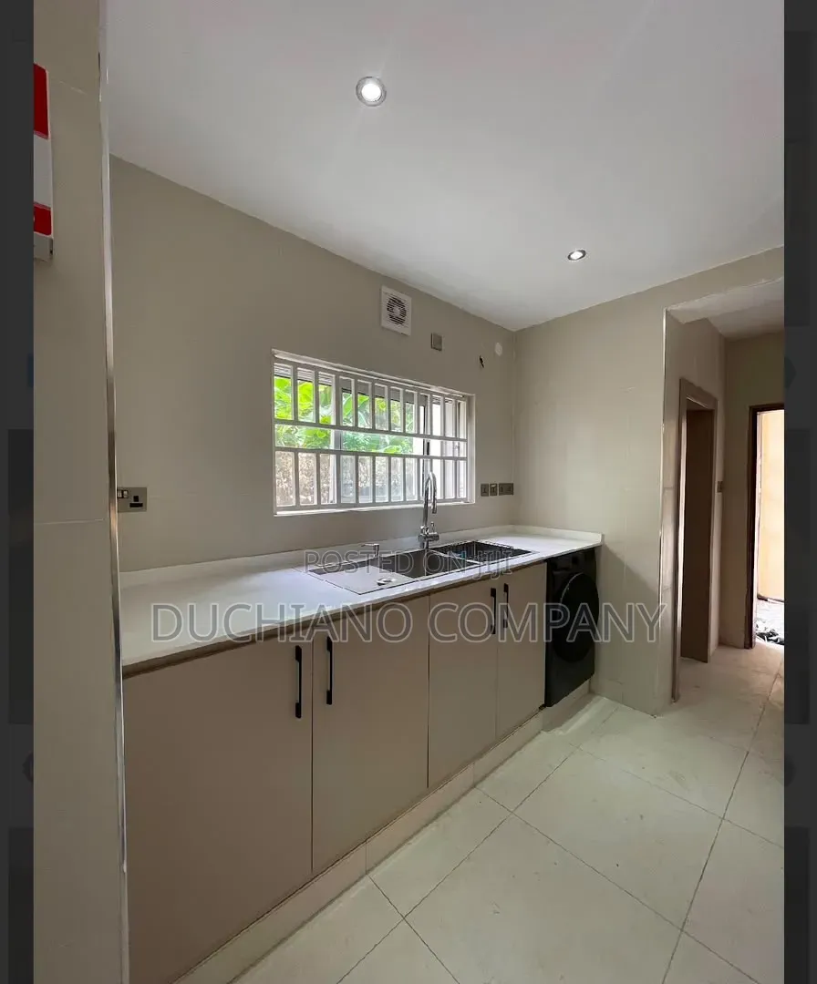 3bdrm Apartment in Old Ikoyi for rent in Old Ikoyi