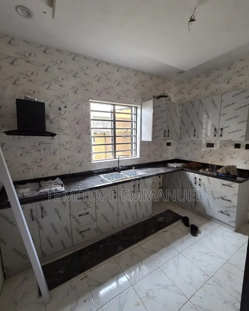 Furnished 4bdrm Duplex in Gbagada for sale in Gbagada
