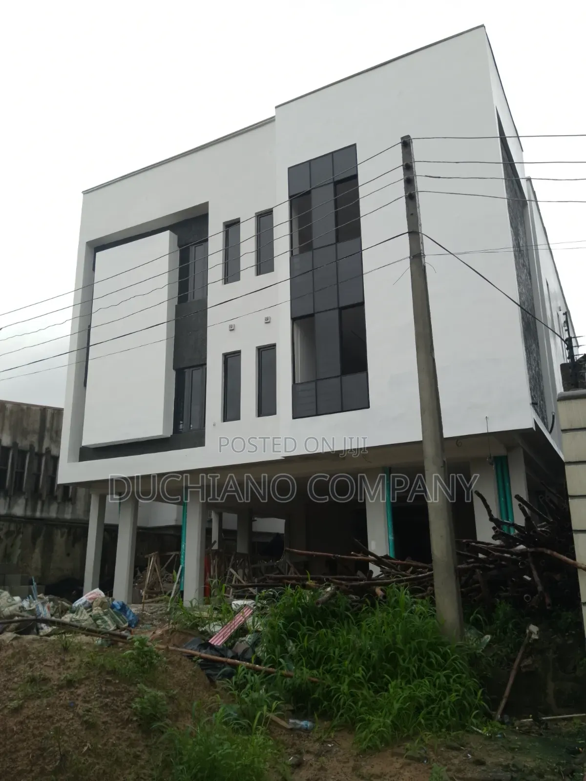 14bdrm Maisonette in Ikeja GRA for rent in Ikeja GRA