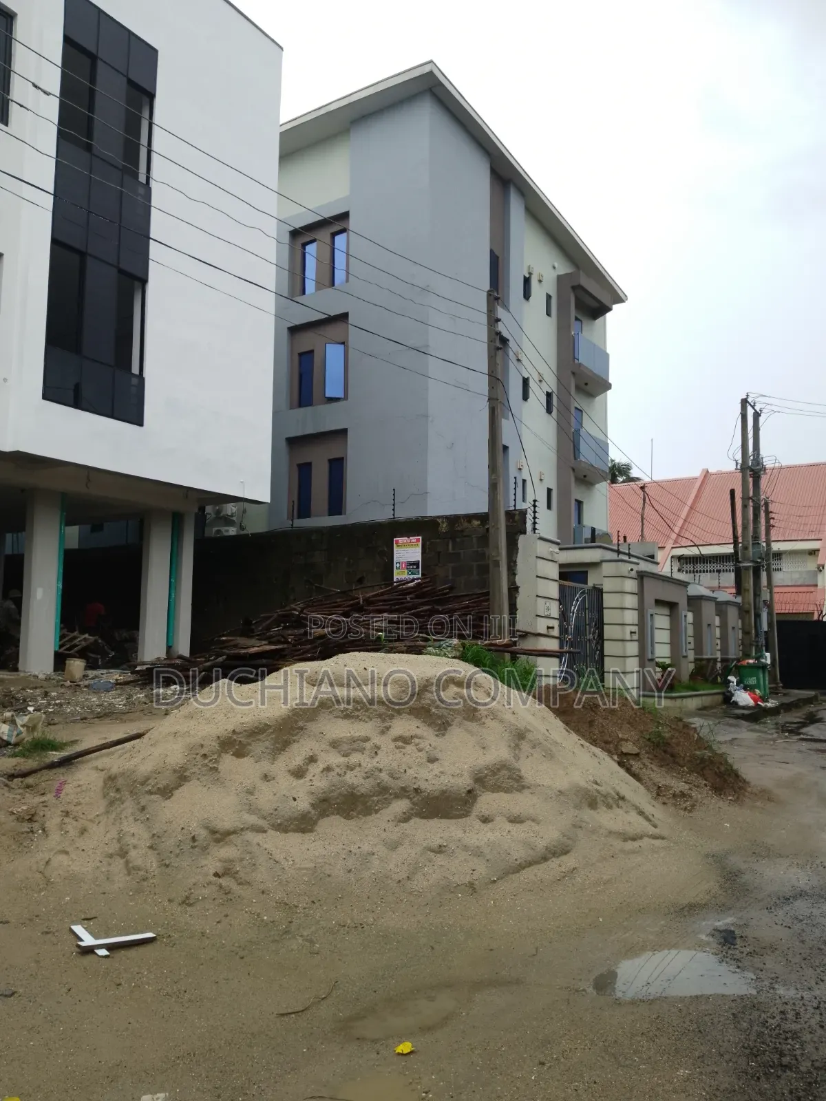 14bdrm Maisonette in Ikeja GRA for rent in Ikeja GRA