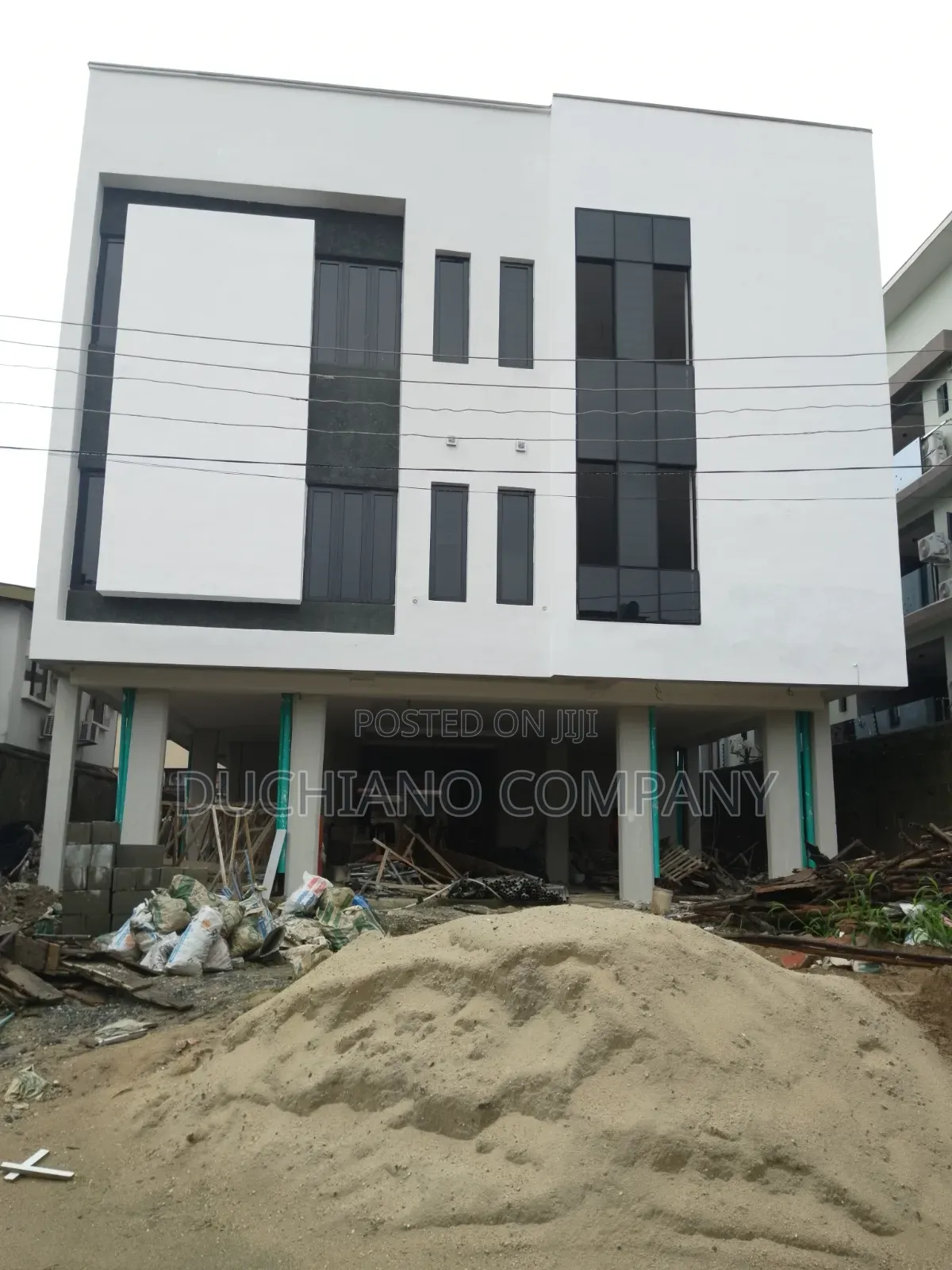 14bdrm Maisonette in Ikeja GRA for rent in Ikeja GRA