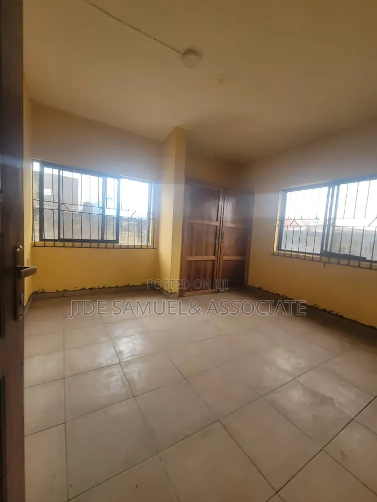 Furnished 3bdrm Block of Flats in Ayobo for rent in Ayobo