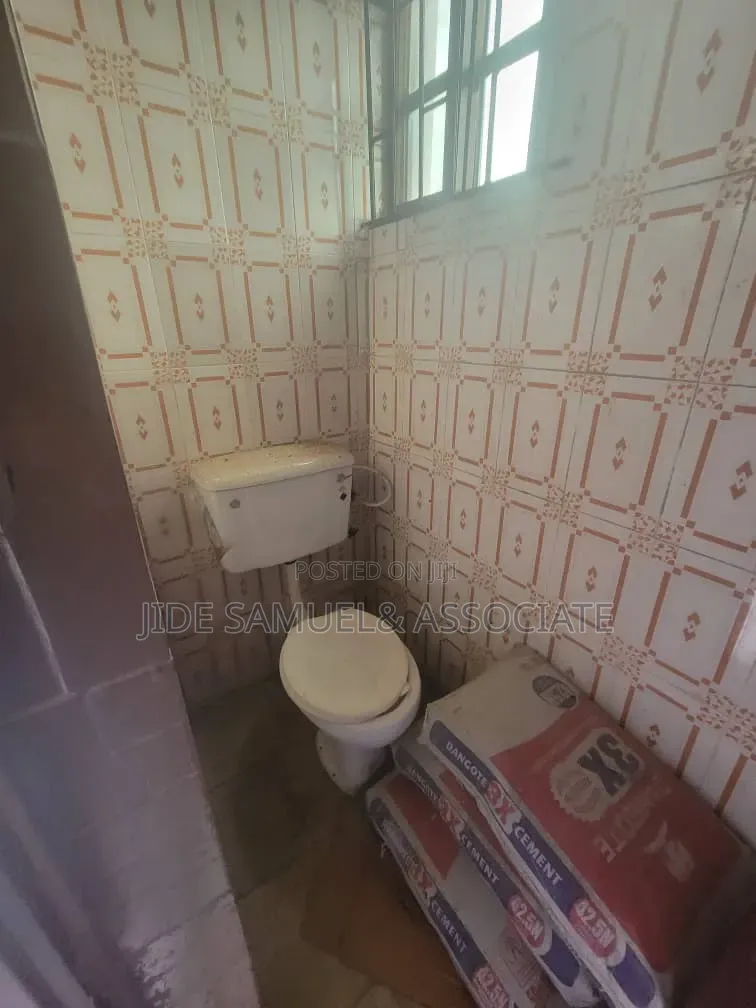 Furnished 2bdrm Block of Flats in Ayobo for rent in Ayobo
