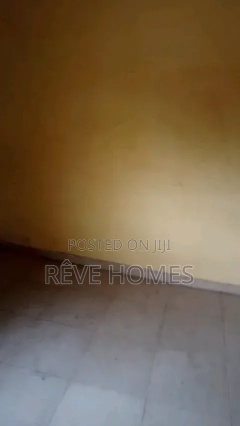 Mini Flat in Soluyi for rent in Soluyi