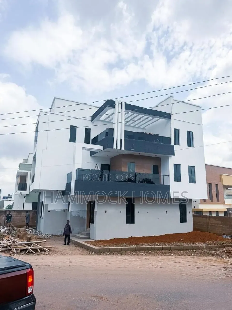 6bdrm Penthouse in Carlton Gate Gra, Akobo for sale in Akobo