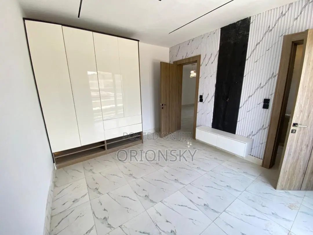 2bdrm Apartment in Lekki Phase 1 for sale in Lekki Phase 1