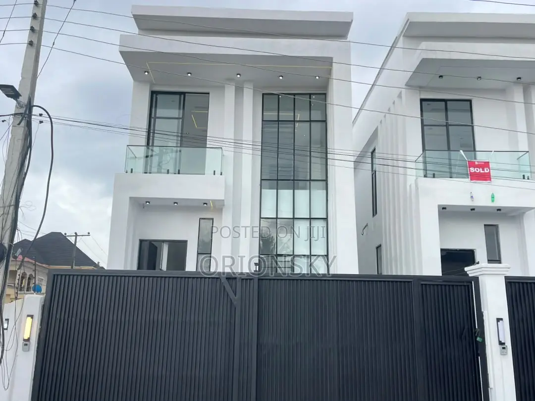 4bdrm Duplex in Olokonla for sale in Olokonla