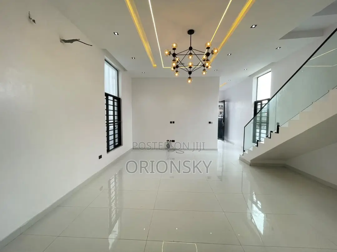 4bdrm Duplex in Olokonla for sale in Olokonla