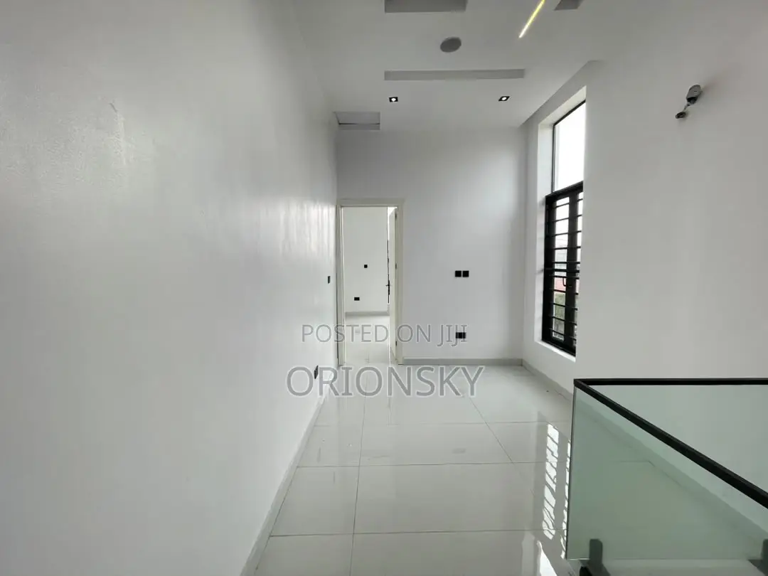 4bdrm Duplex in Olokonla for sale in Olokonla