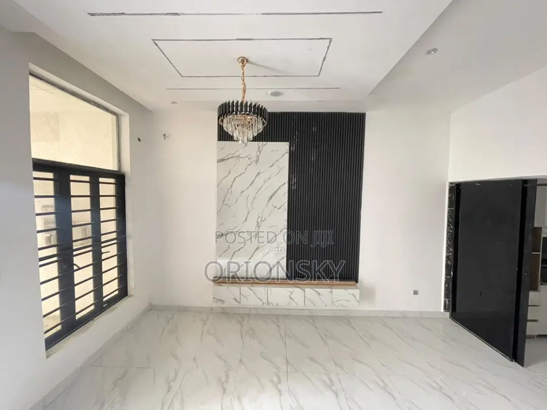 3bdrm Duplex in Thomas Estate for sale in Thomas Estate
