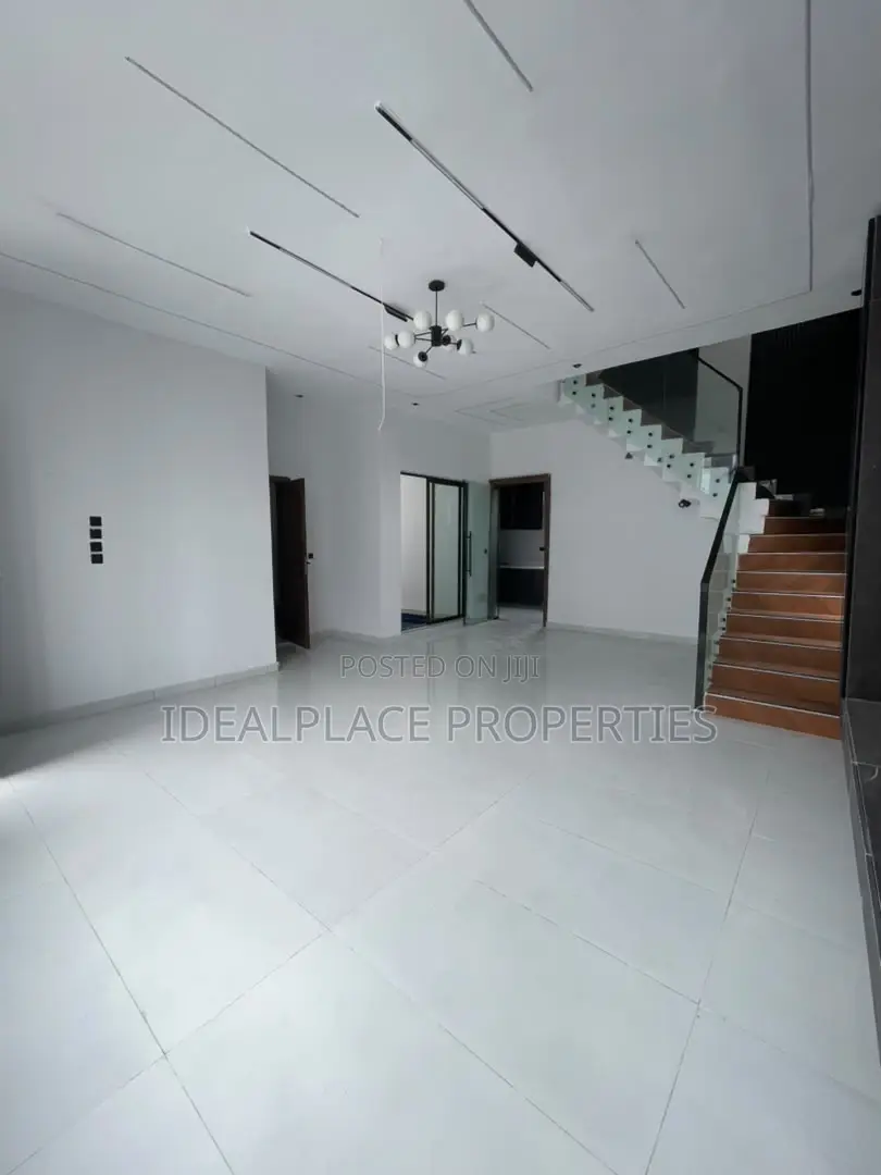 5bdrm Duplex in VGC / Ajah for sale in VGC / Ajah