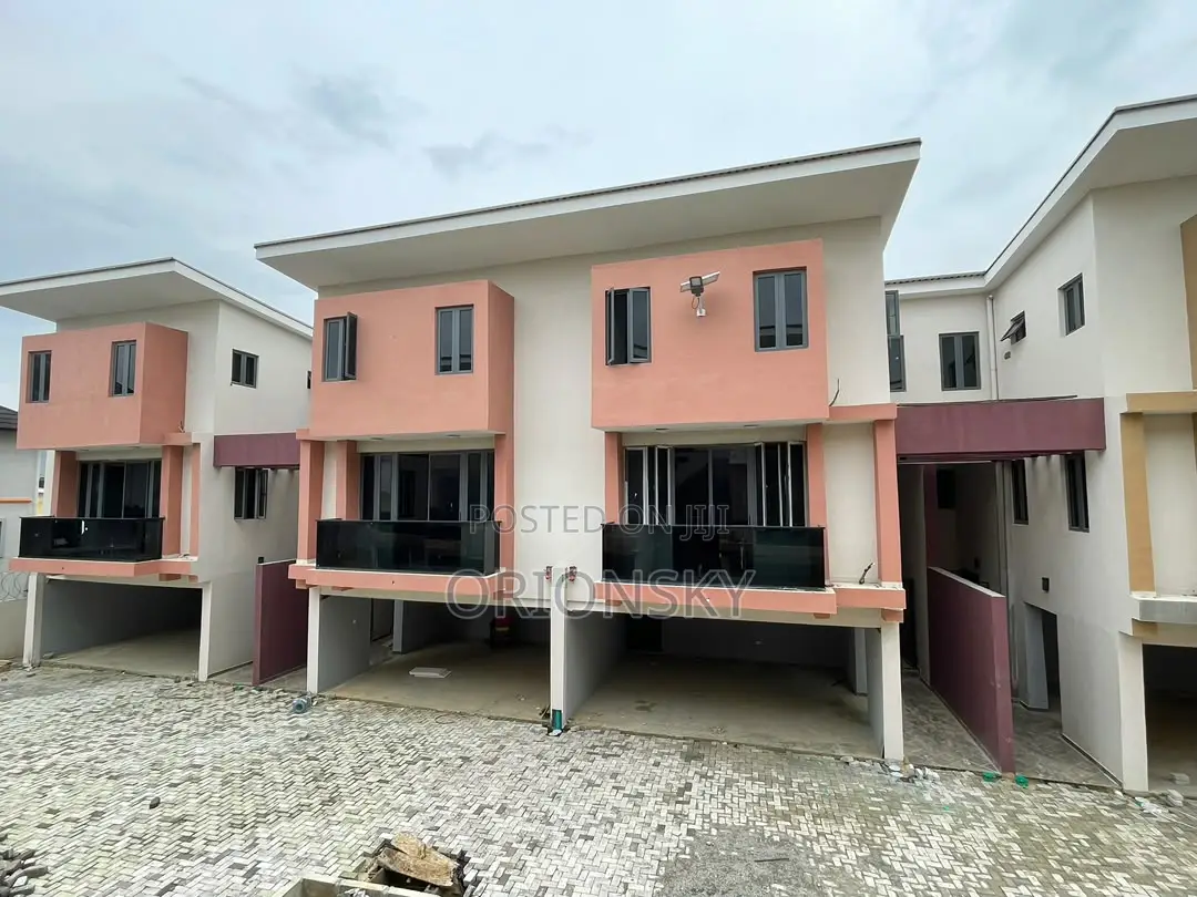 4bdrm Duplex in Adeniyi Jones for sale in Adeniyi Jones