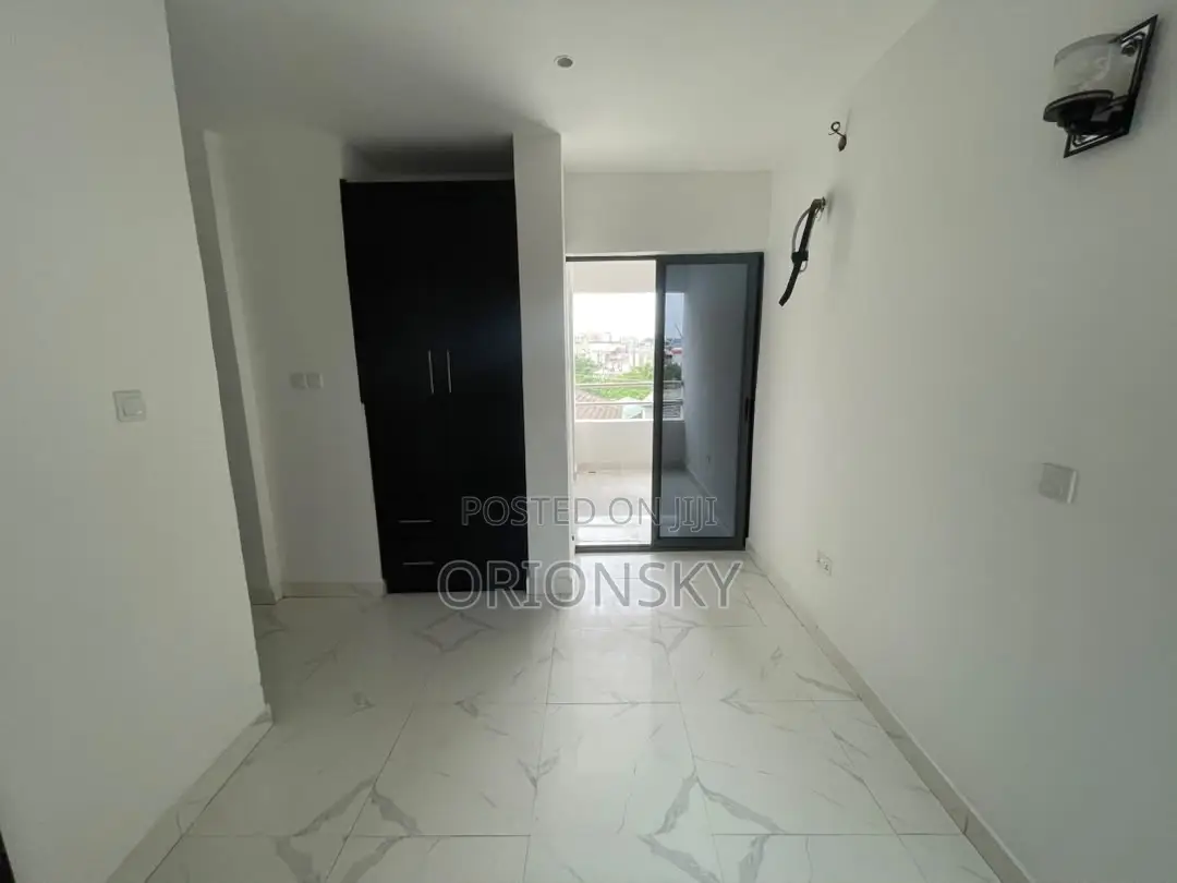 4bdrm Duplex in Adeniyi Jones for sale in Adeniyi Jones