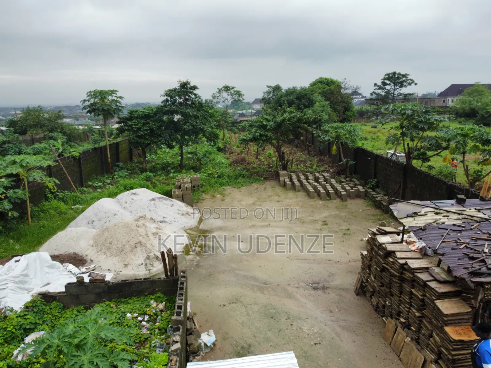 2 Plots of Commercial Land in Gberigbe