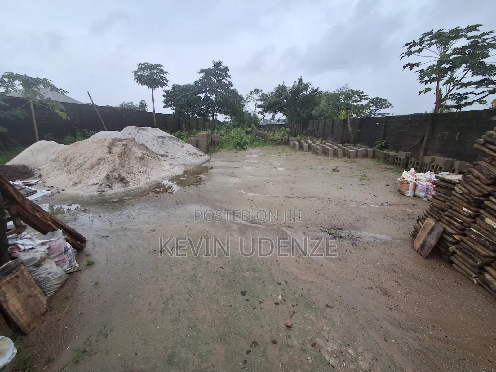 2 Plots of Commercial Land in Gberigbe