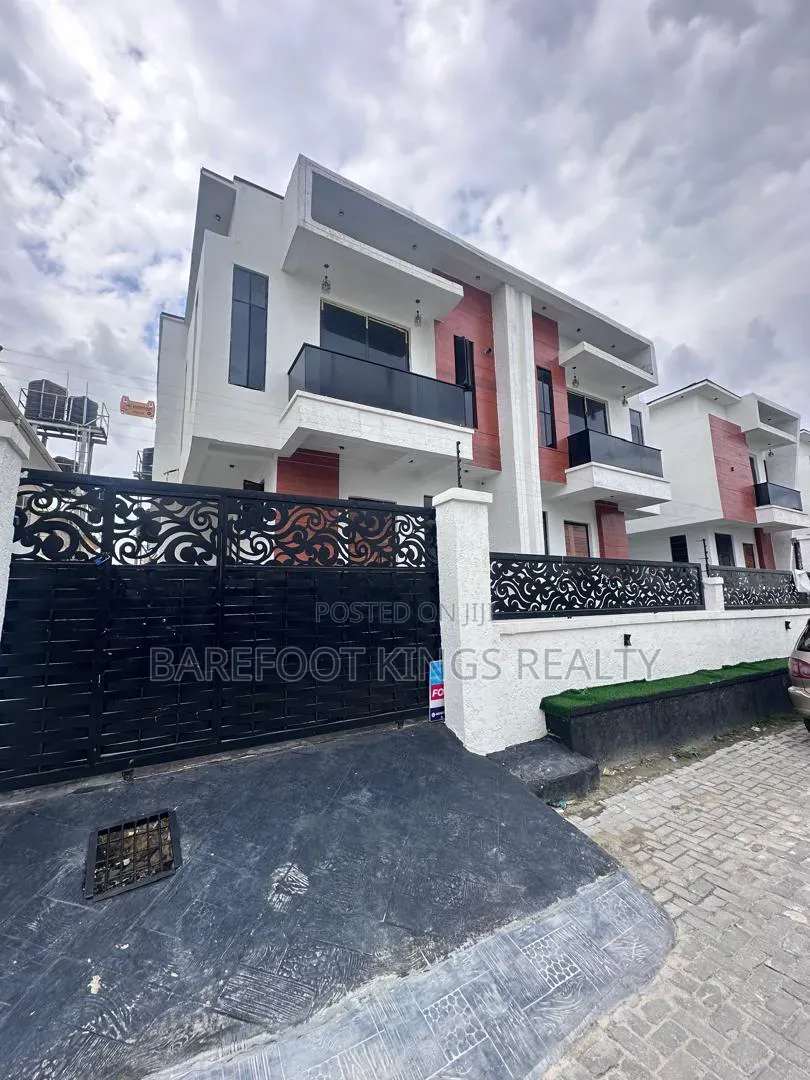 4bdrm Apartment in Ajah Lagos, Sangotedo for sale in Sangotedo