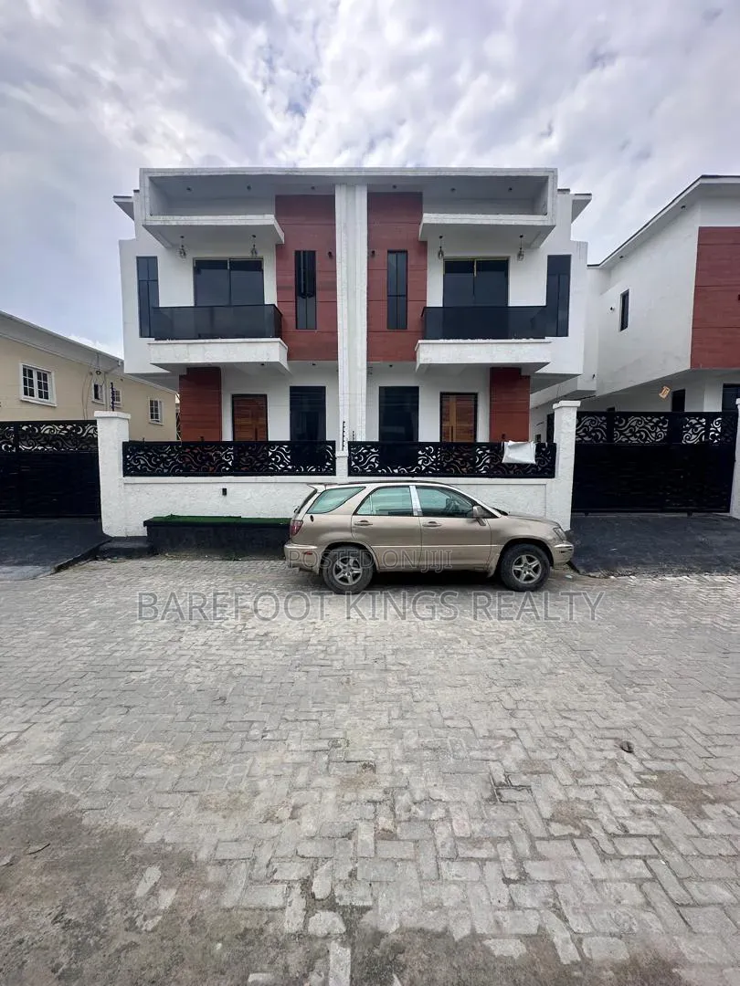 4bdrm Apartment in Ajah Lagos, Sangotedo for sale in Sangotedo
