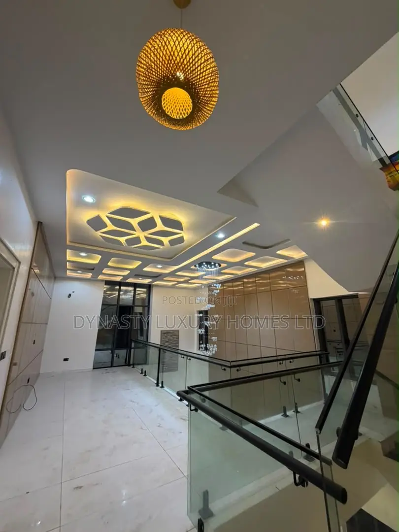 5bdrm Duplex in Asokoro for sale in Asokoro