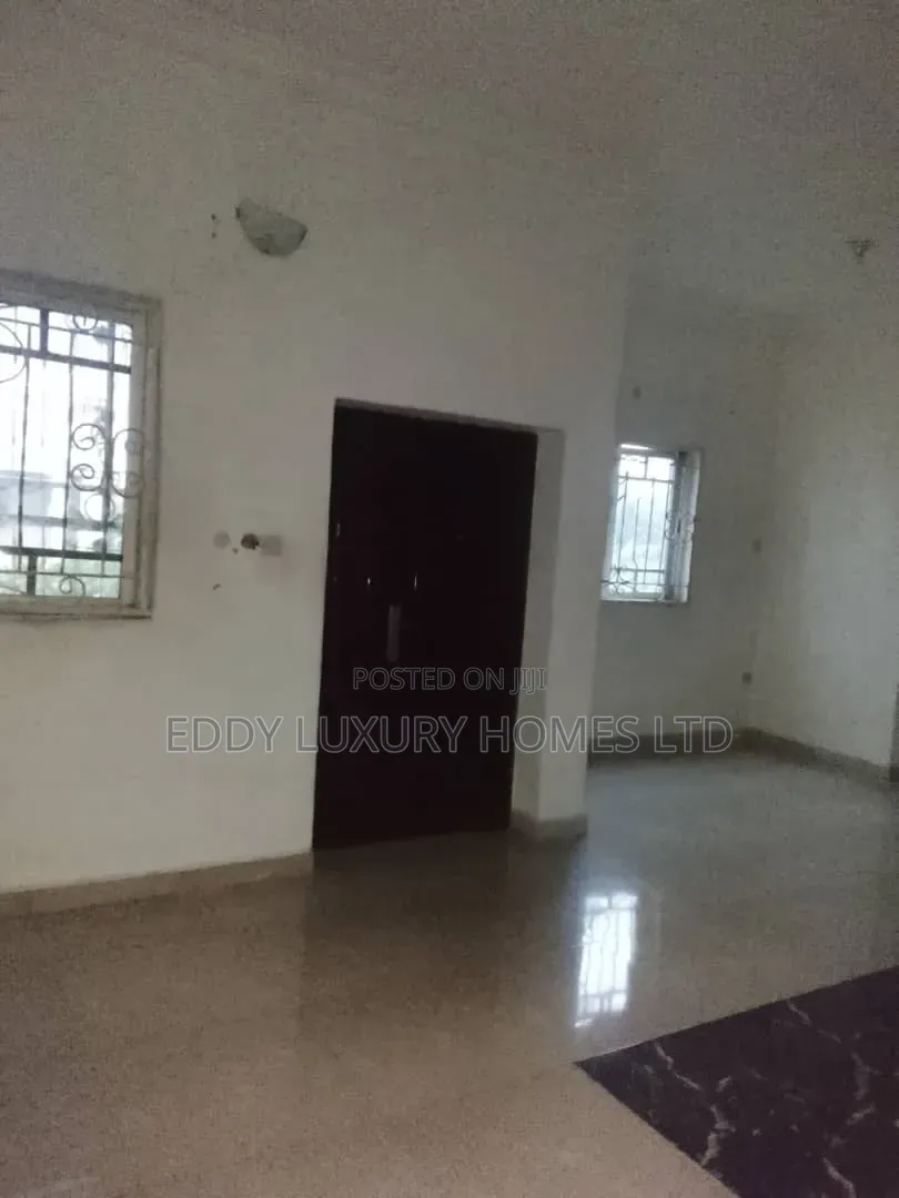 3bdrm Apartment in Nelson Mandela, Uyo for rent in Uyo