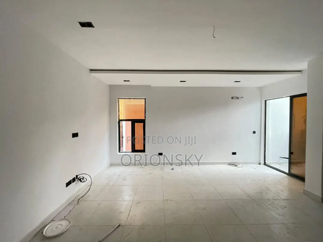 2bdrm Apartment in Lekki Phase 1 for sale in Lekki Phase 1