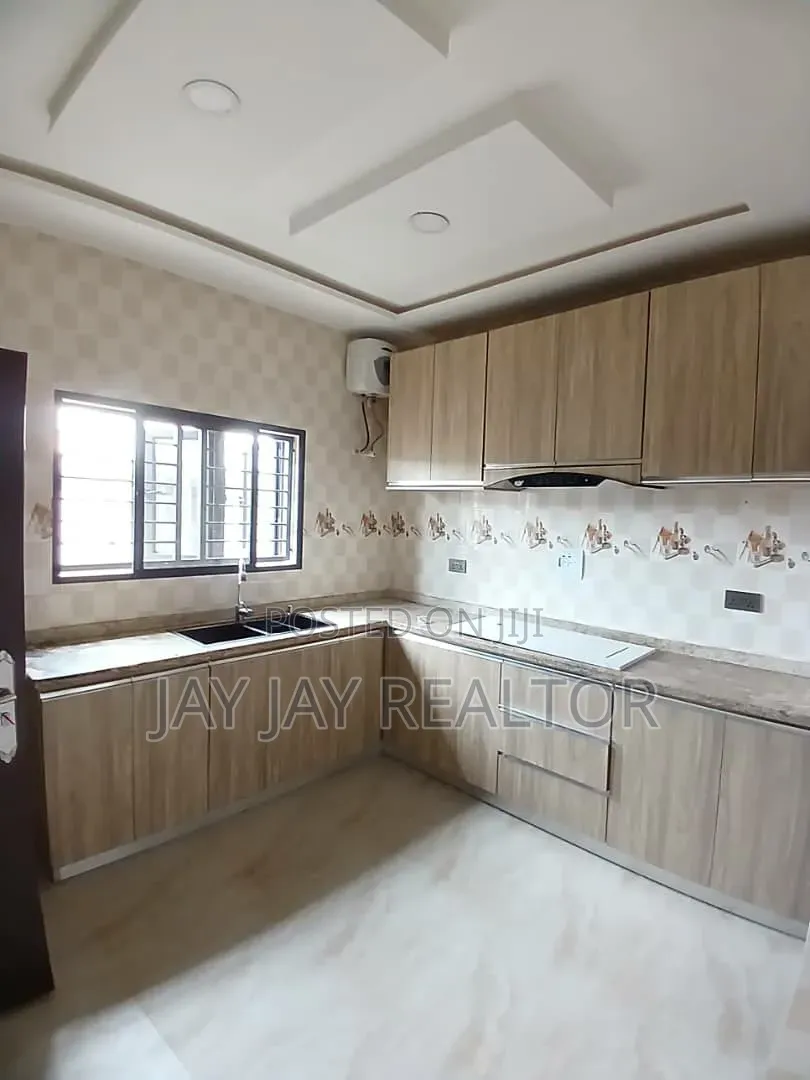 2bdrm Bungalow in Nia Quarters, Karu for rent in Karu