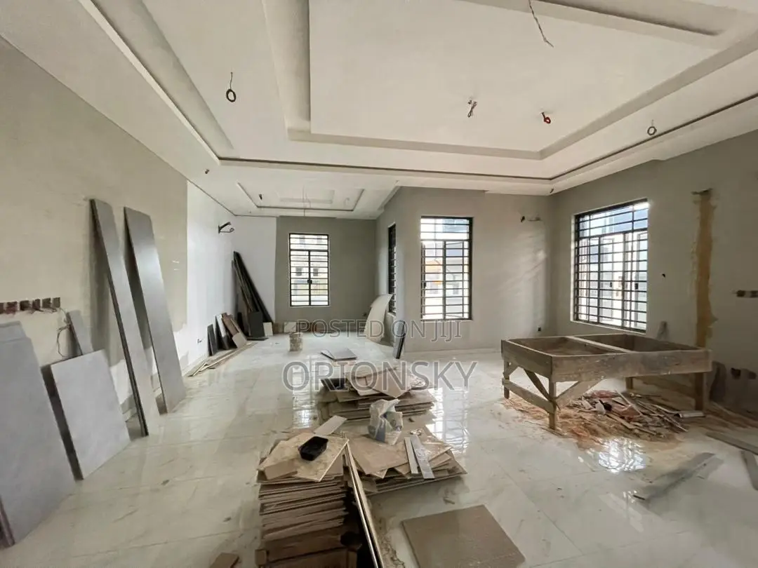 5bdrm Duplex in Omole Phase 1 for sale in Omole Phase 1