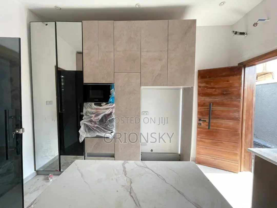4bdrm Duplex in Omole Phase 1 for sale in Omole Phase 1