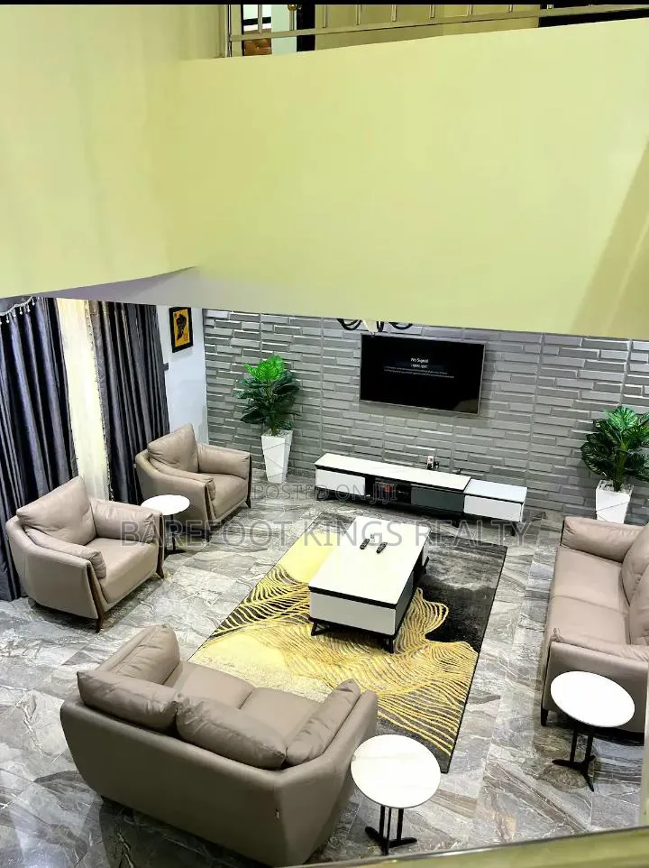 2Bedroom Luxury Apartment in Awoyaya