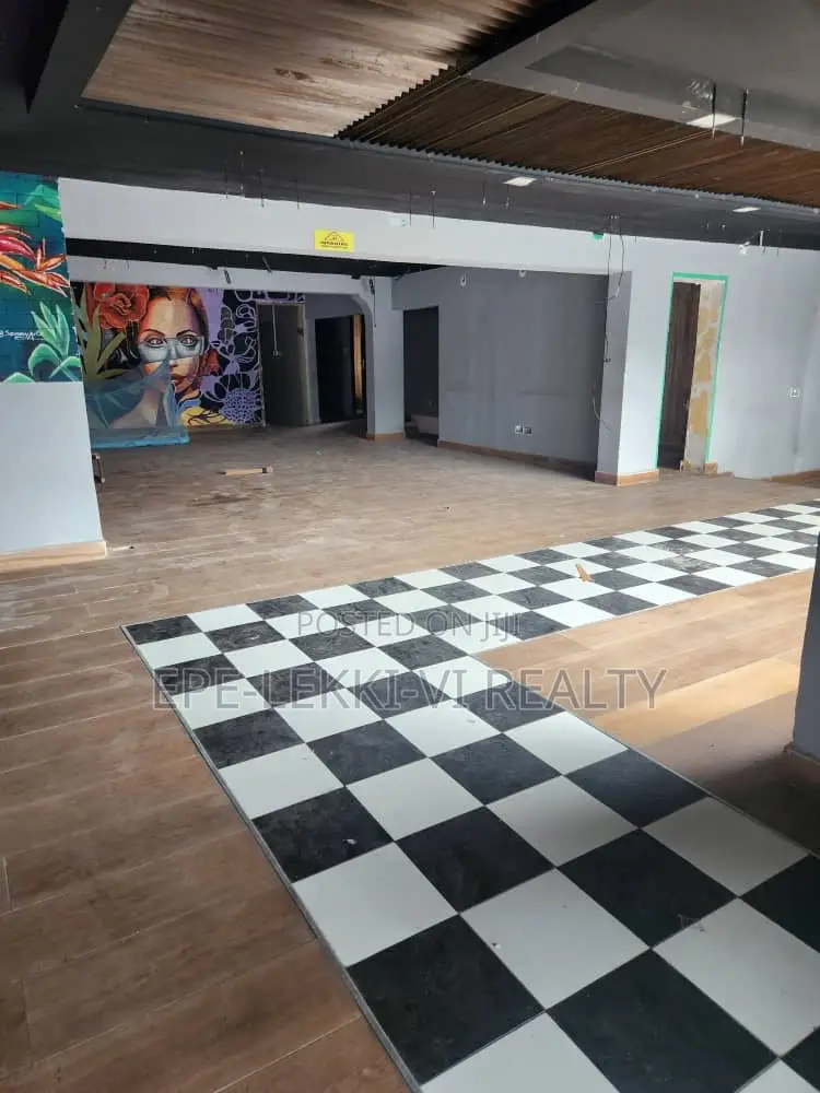 Multipurpose Detached 5 Bedroom Building for Lease in Victoria Island in Victoria Island