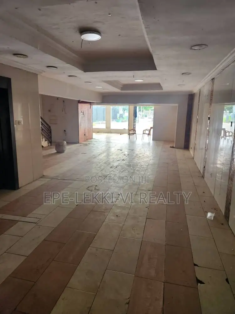 Multipurpose Detached 5 Bedroom Building for Lease in Victoria Island in Victoria Island