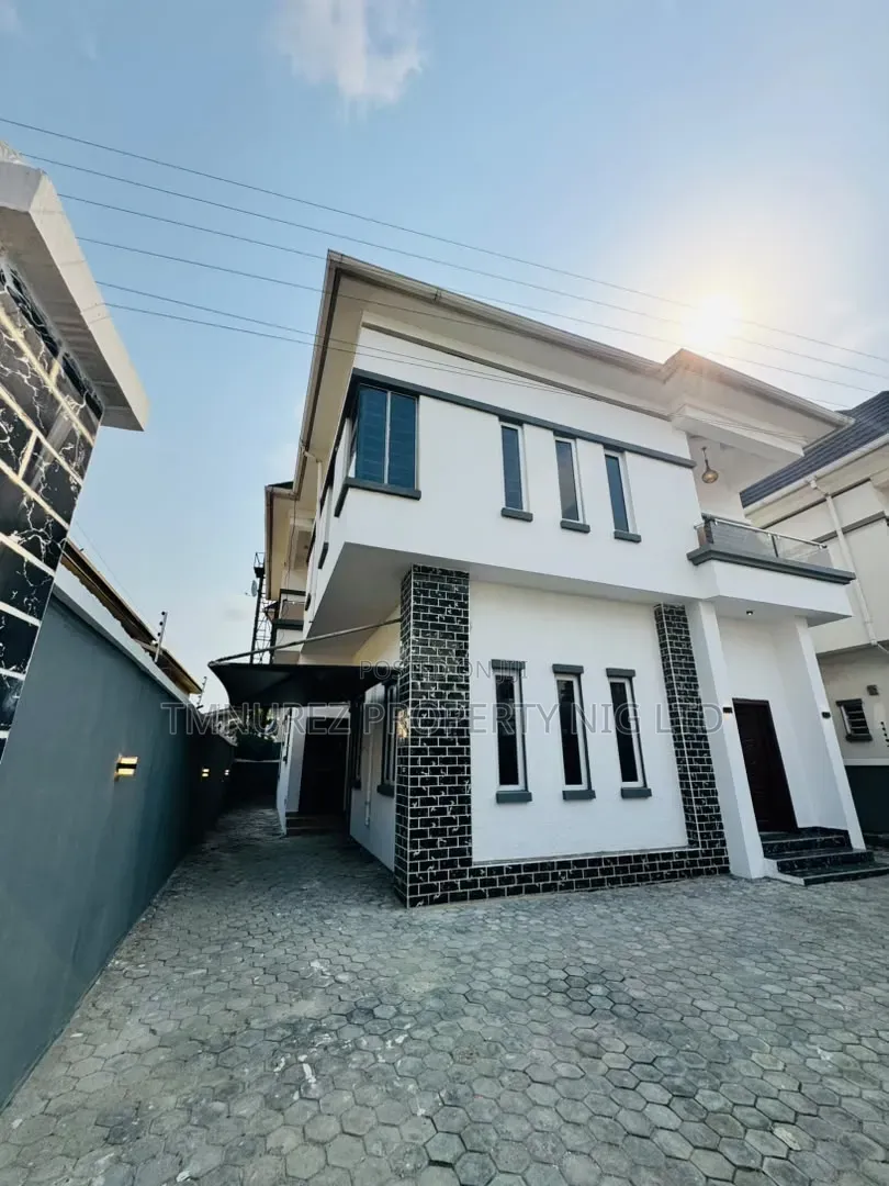 4bdrm Duplex in Abraham Adesanya Estate for sale in Abraham Adesanya Estate