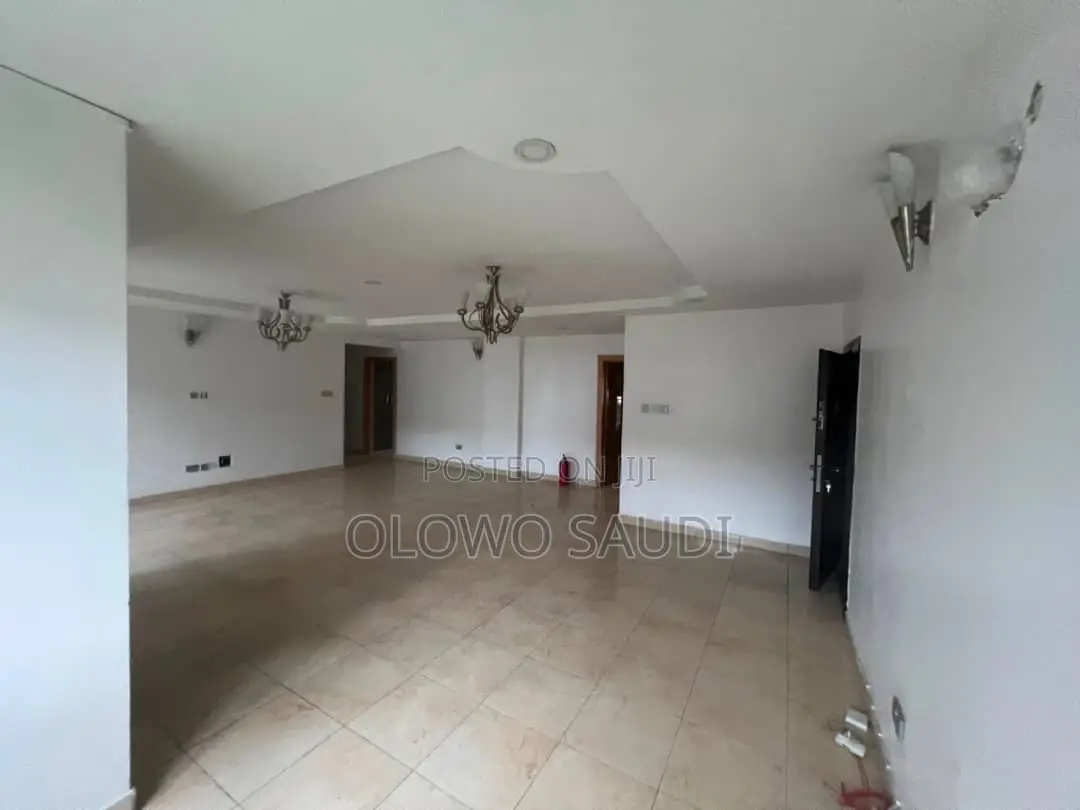 3bdrm Apartment in Oniru Estae, Victoria Island for rent in Victoria Island