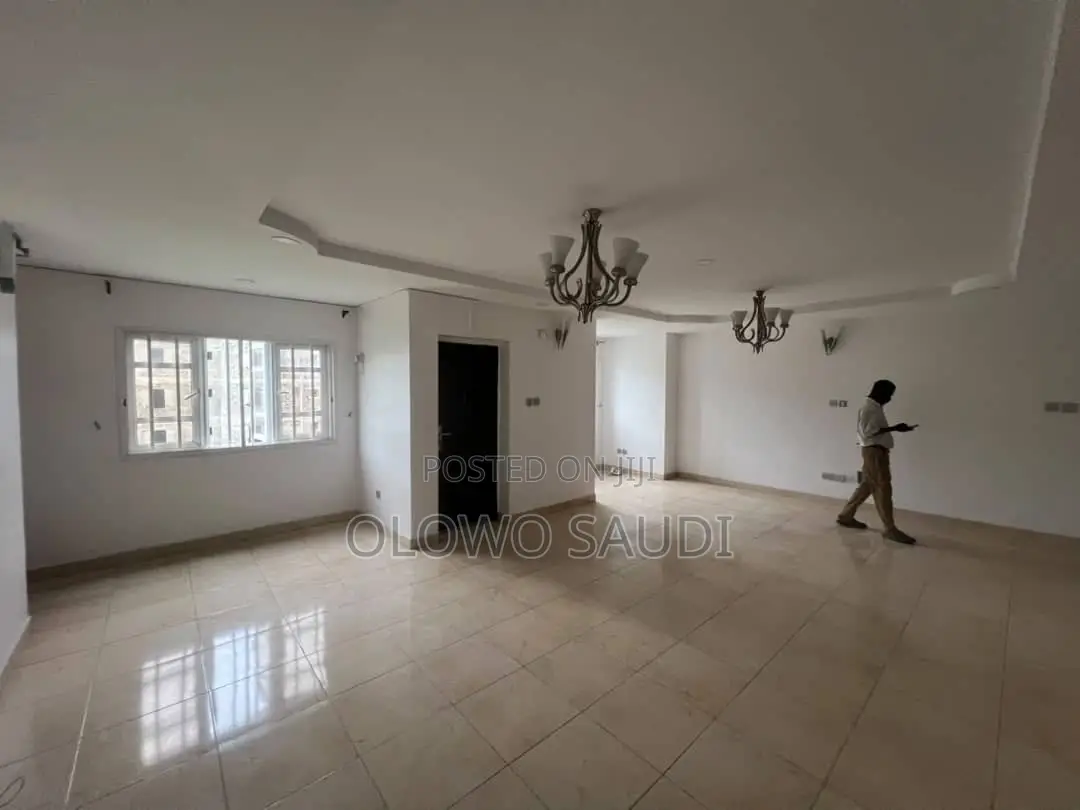 3bdrm Apartment in Oniru Estae, Victoria Island for rent in Victoria Island