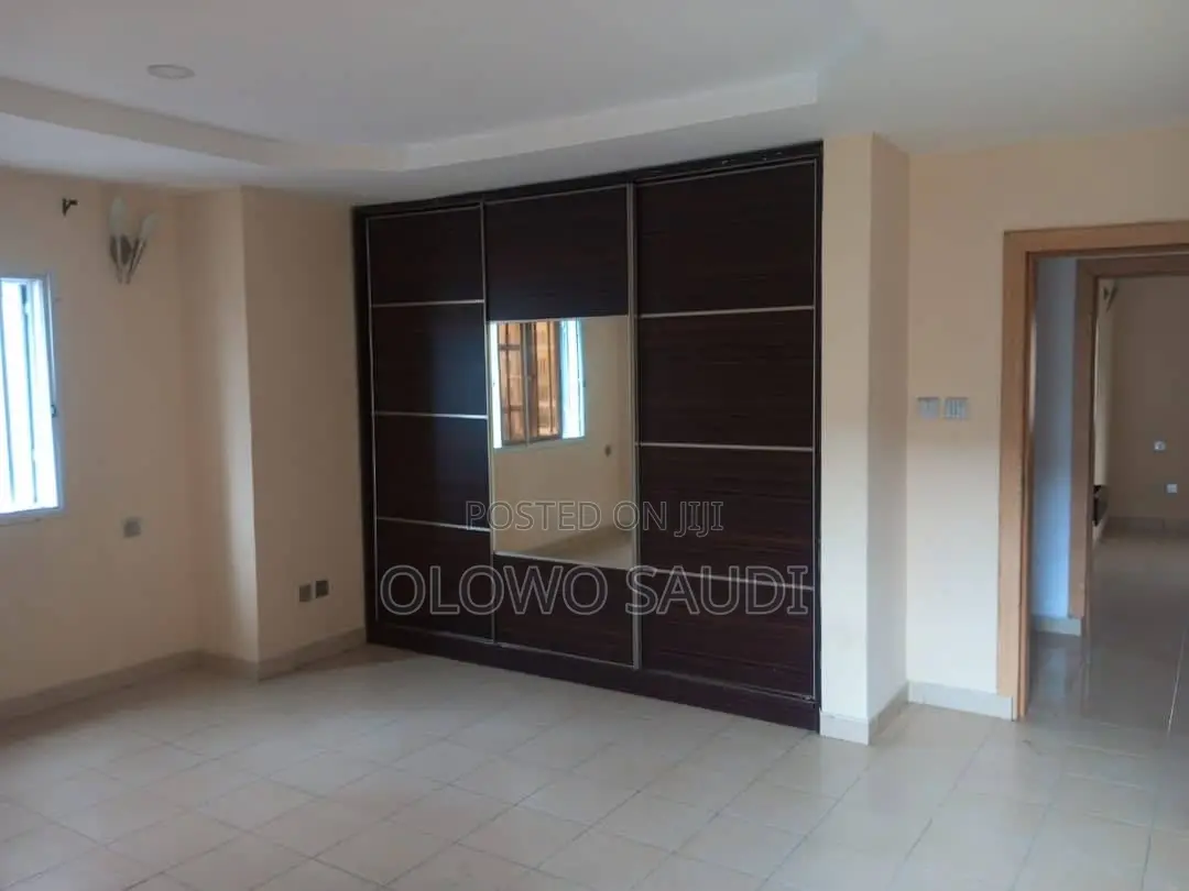 3bdrm Apartment in Oniru Estae, Victoria Island for rent in Victoria Island