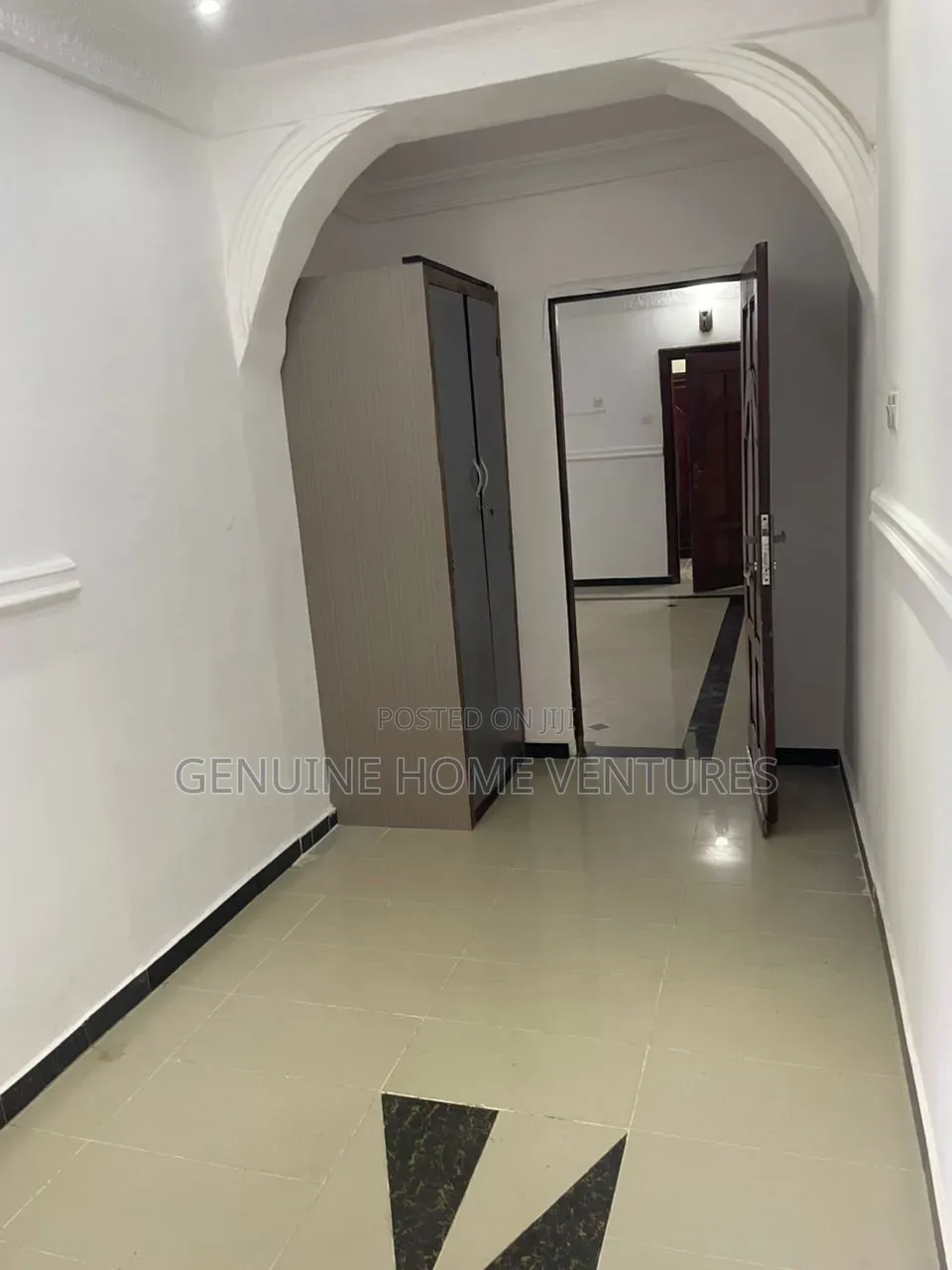 2bdrm Apartment in Low Cost, Ikorodu Garage for rent in Ikorodu Garage