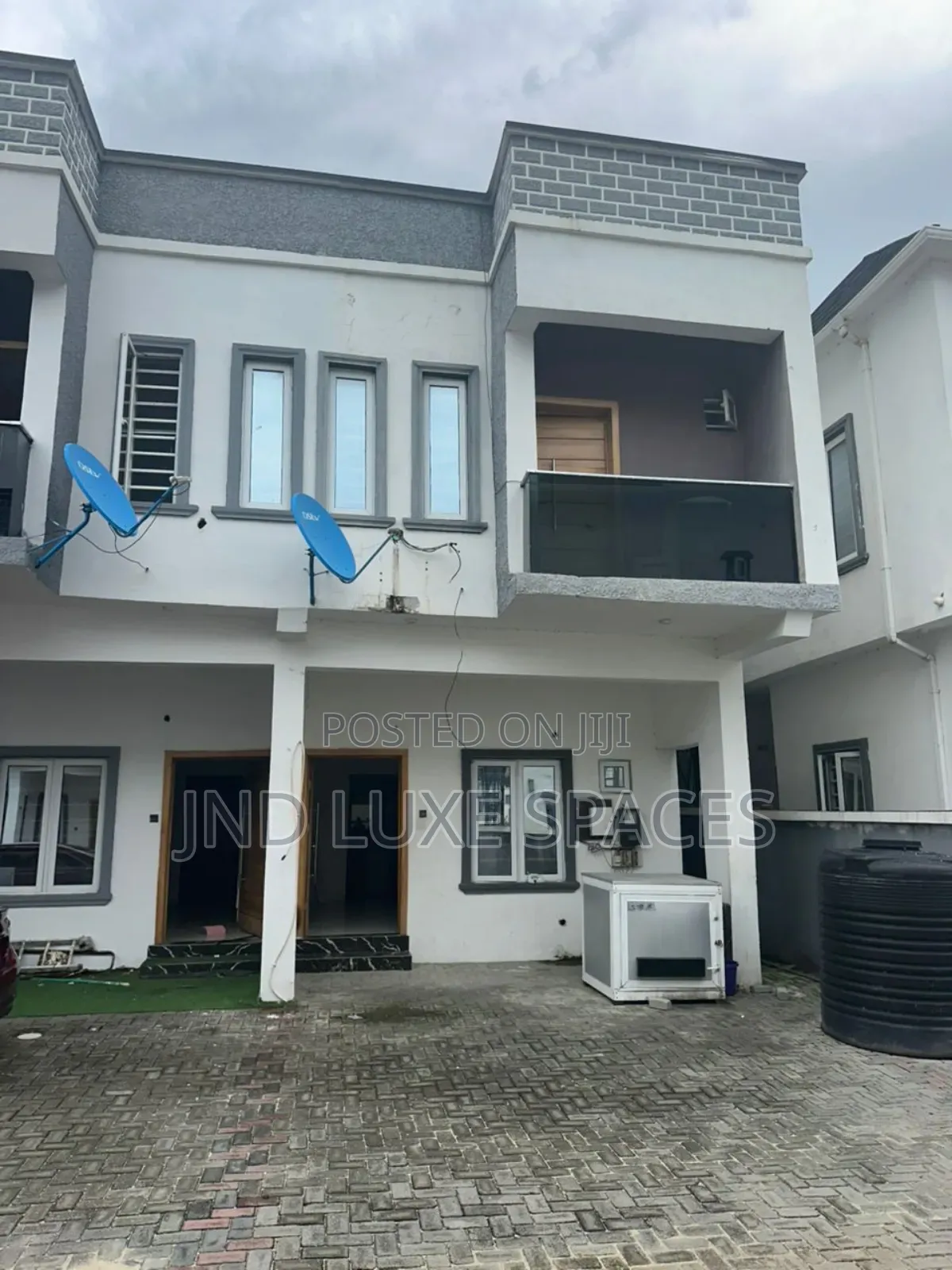 4bdrm Duplex in Ikota for rent in Ikota