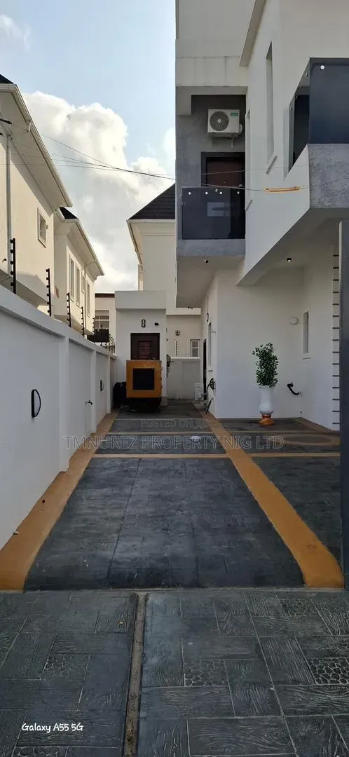Furnished 4bdrm Duplex in Abraham Adesanya for sale in Abraham Adesanya