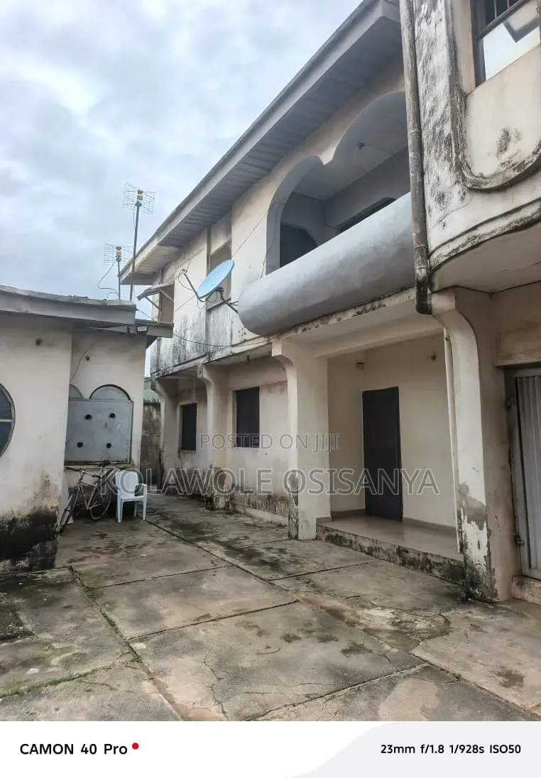 3bdrm Block of Flats in Abaranje for sale in Abaranje