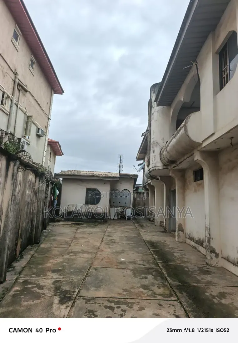3bdrm Block of Flats in Abaranje for sale in Abaranje